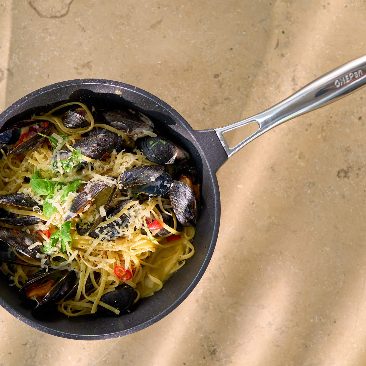 Sauté pan 26 cm, Frying pan with lid | OnePan