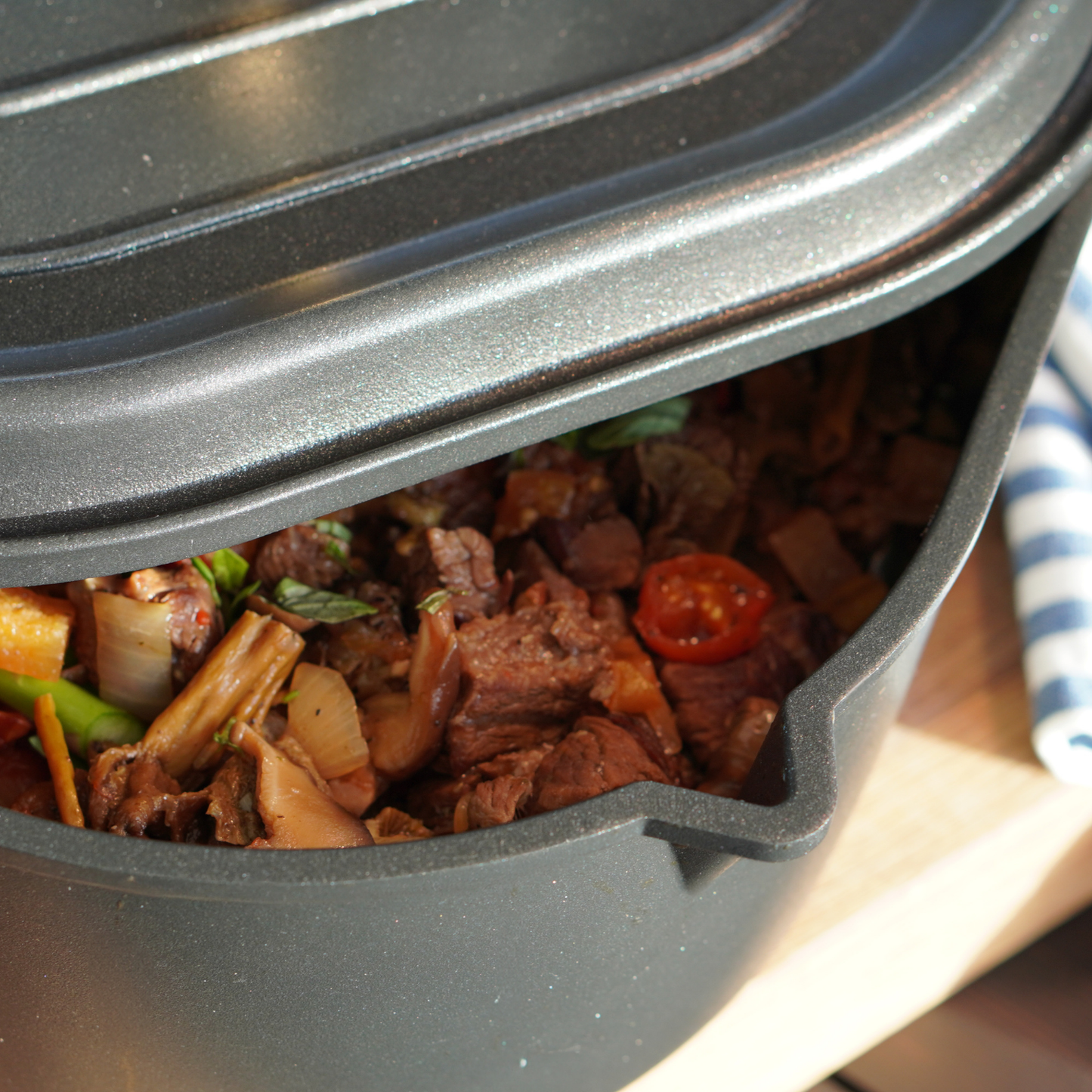 6 liter pot for slow cooker & soups, Non-stick | OnePot