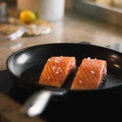 OnePan 30 cm – rymlig non-stick stekpanna för familjemiddagar och större portioner.