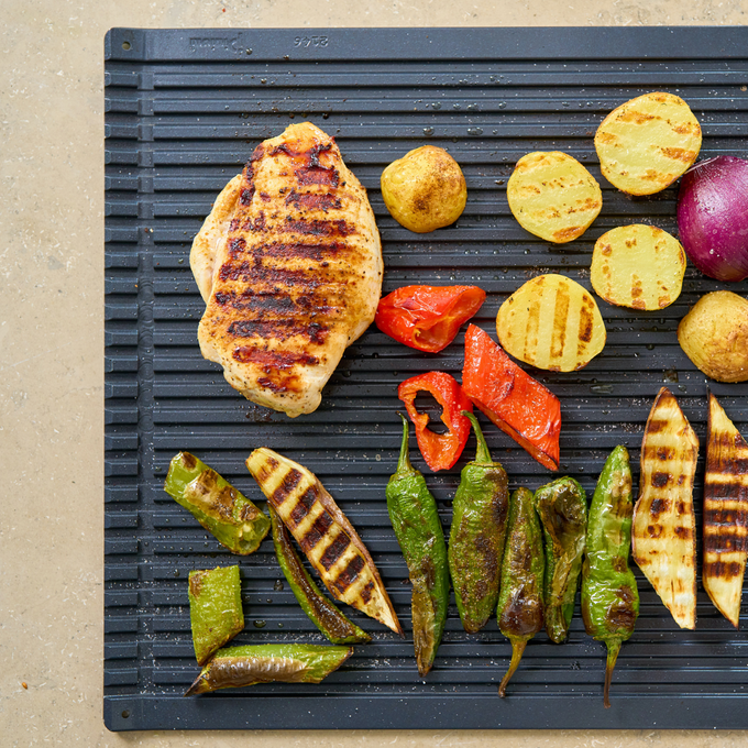 Grilled vegetables and chicken