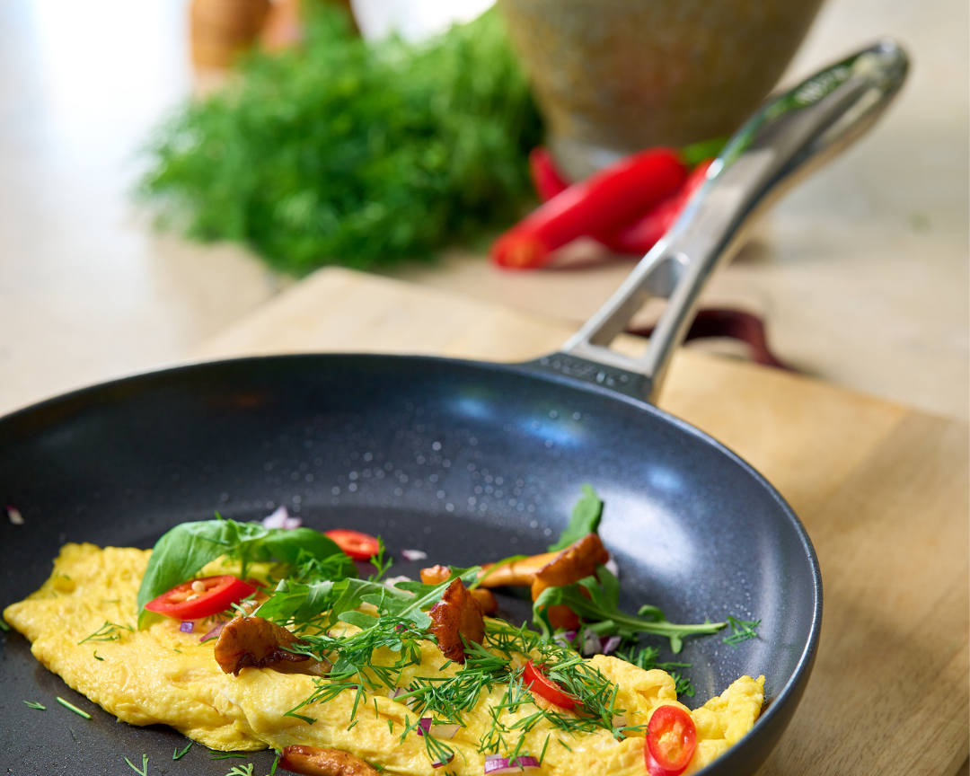 Vårt recept på omelett i stekpanna