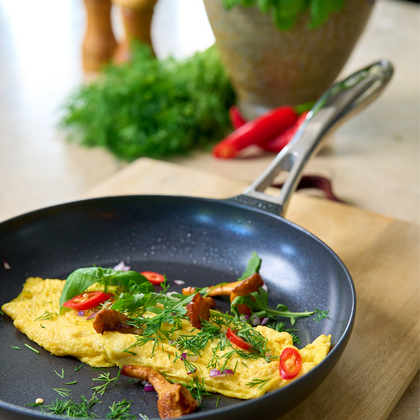 Vårt recept på omelett i stekpanna