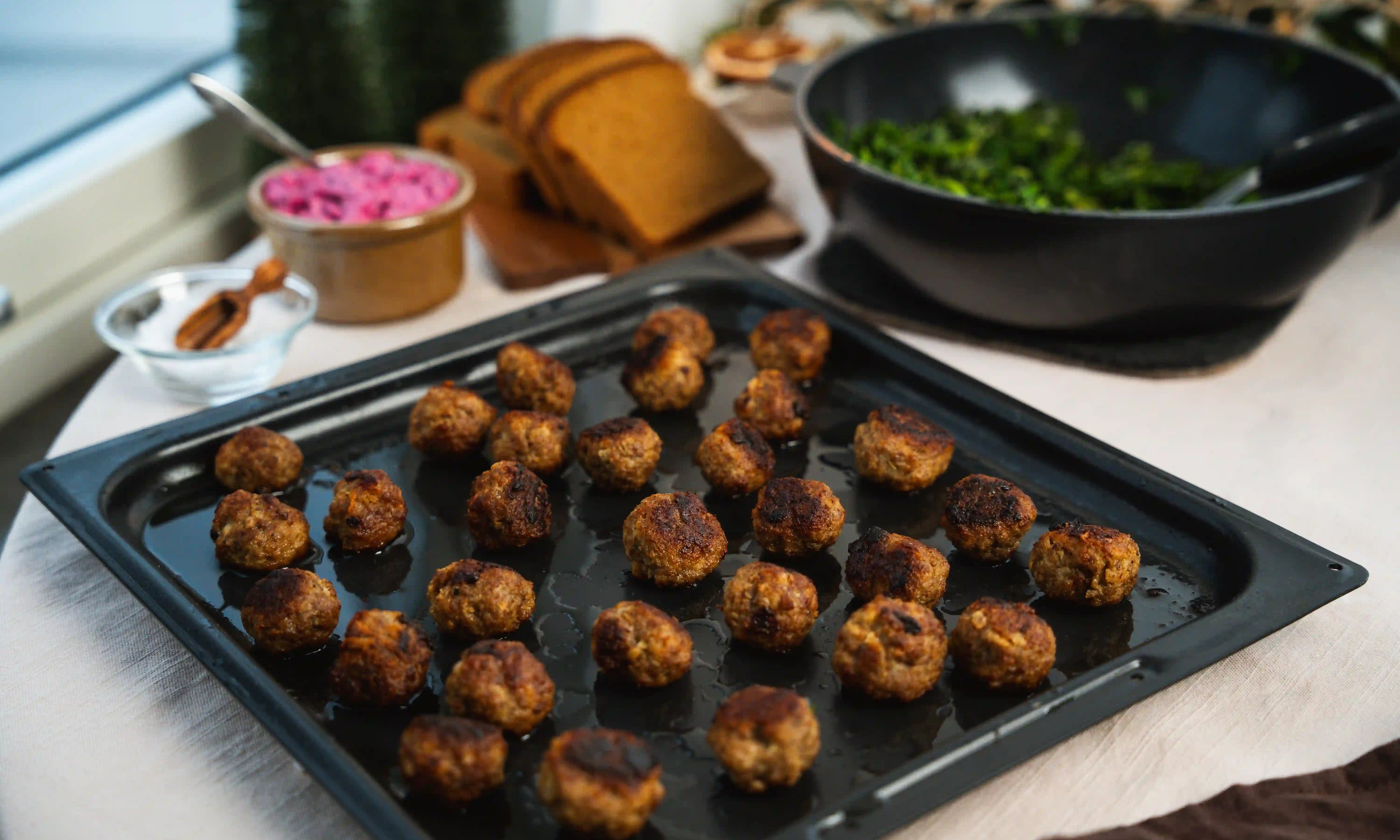 Snabbaste och enklaste sättet att göra julköttbullar