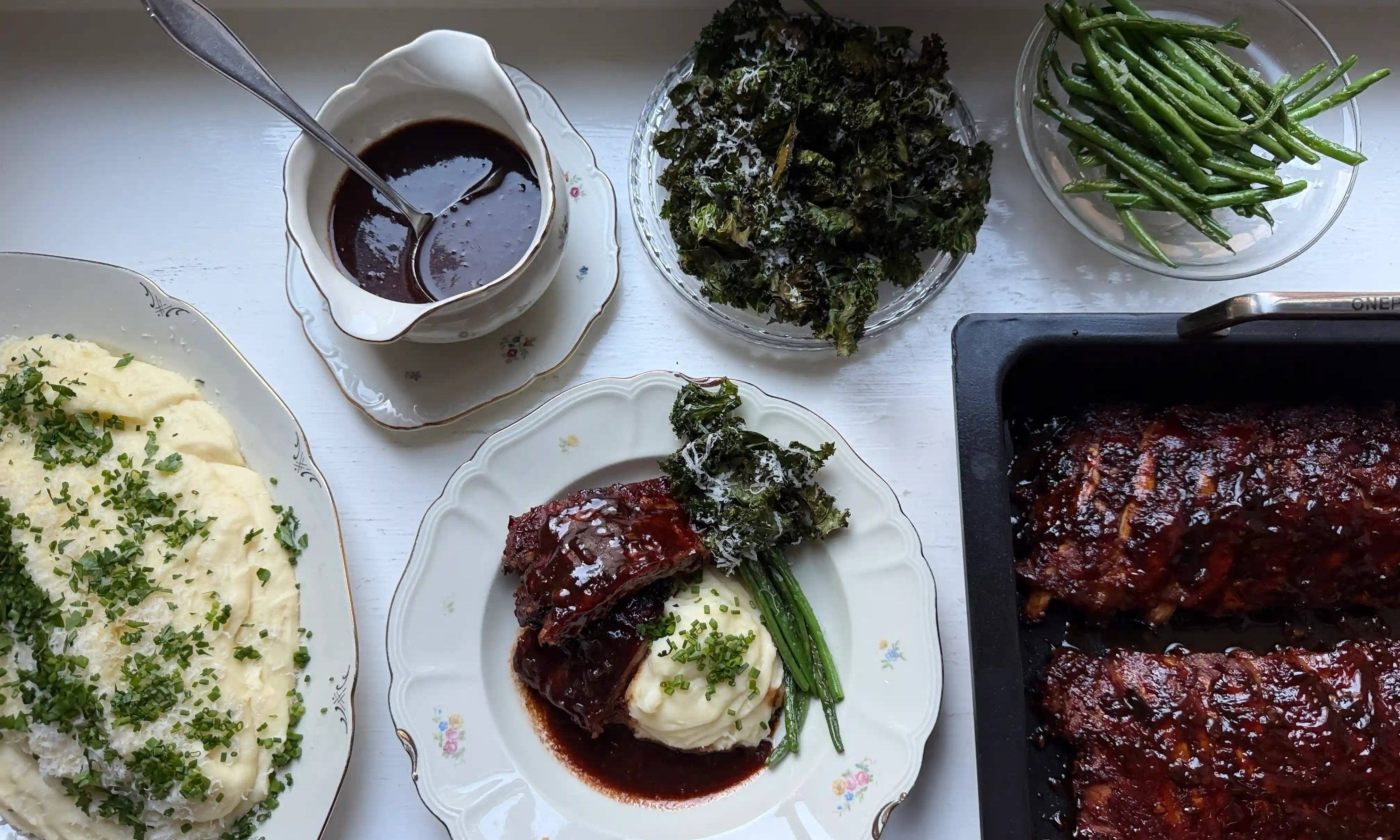 1000 Smårätter x OnePan – Julmiddag med kletiga ribs