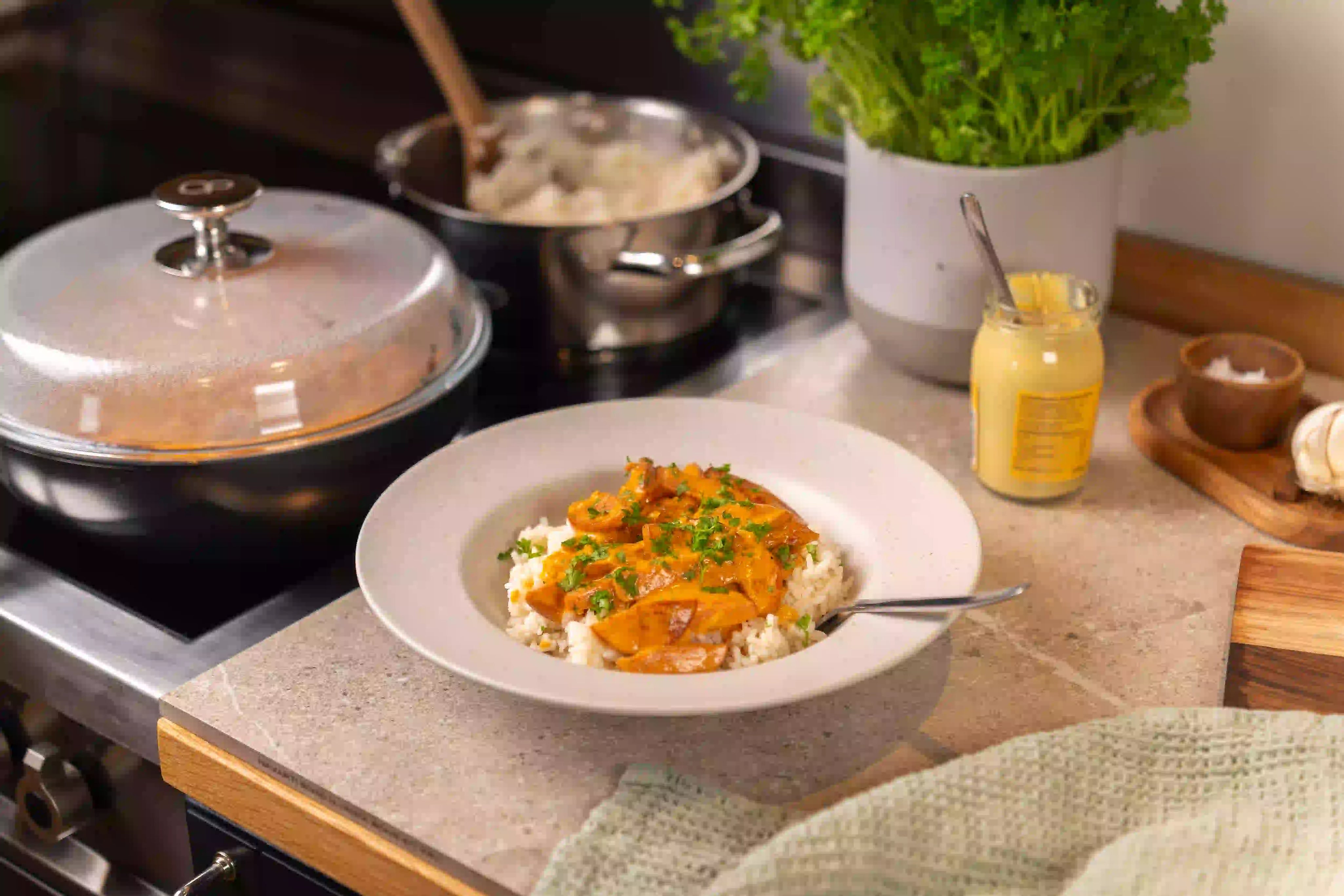 Korvstroganoff med ris – enkelt och krämigt recept