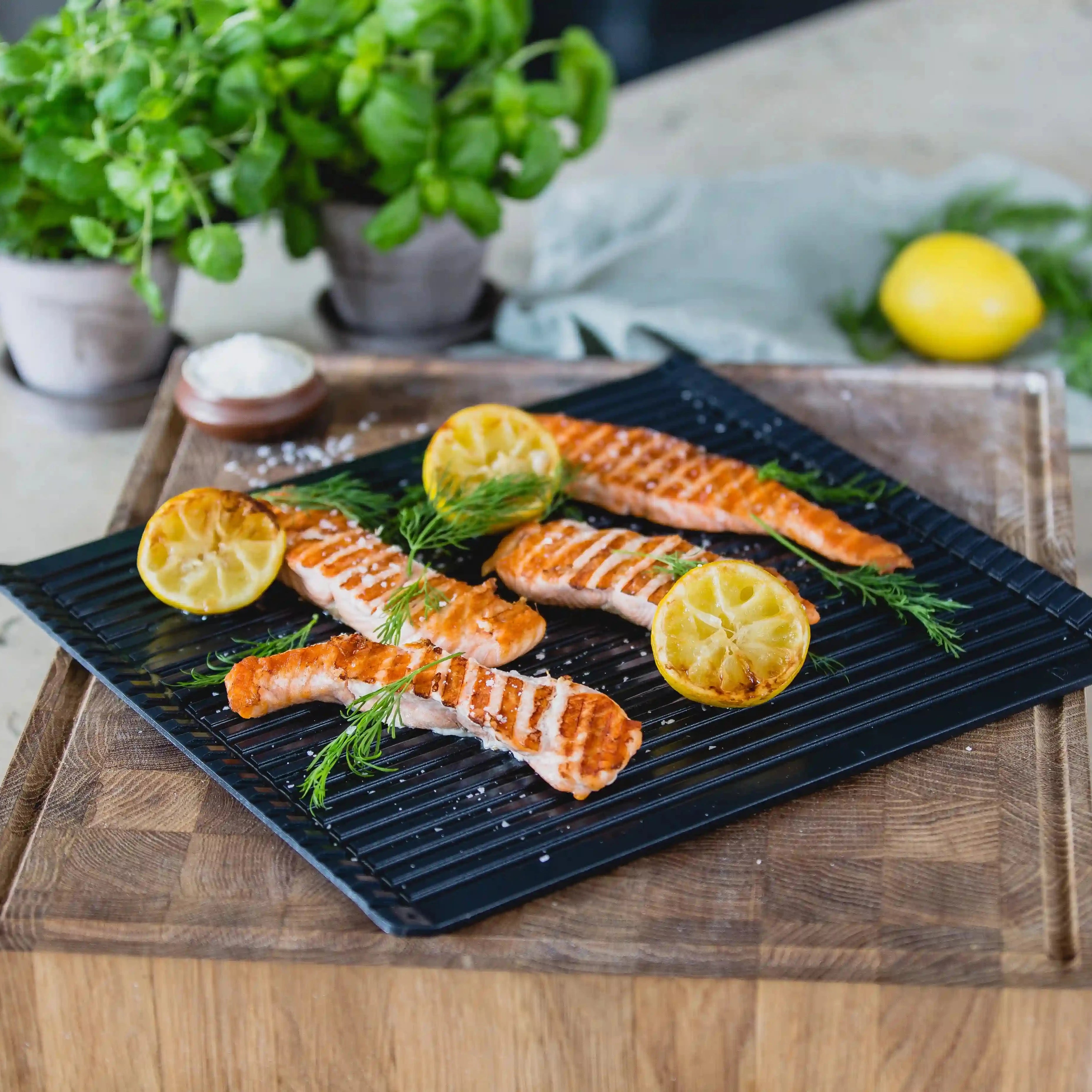 Grilla hemma året runt med OneTray grillplåt